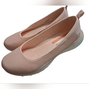 NIB WOMEN'S LIGHT PINK MICROBURST AIR COOLED MEMORY FOAM SLIP ON SKETCHERS SZ 9